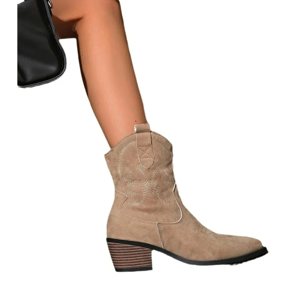 "Bottines à bout pointu et petit talon – Image 3